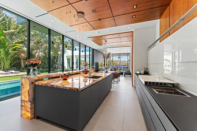 Admirals Cove Residence photo 22