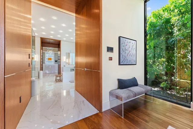 Admirals Cove Residence photo 44