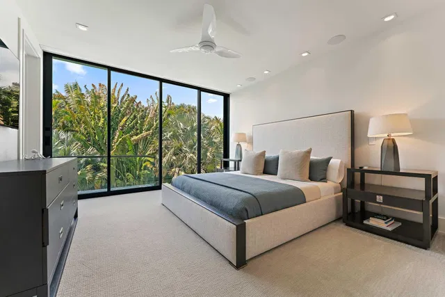 Admirals Cove Residence photo 59