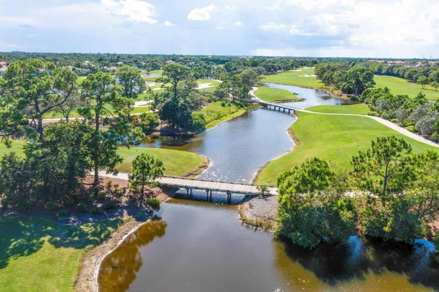 Admirals Cove Residence photo 77