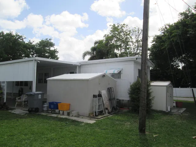 Residence photo 9