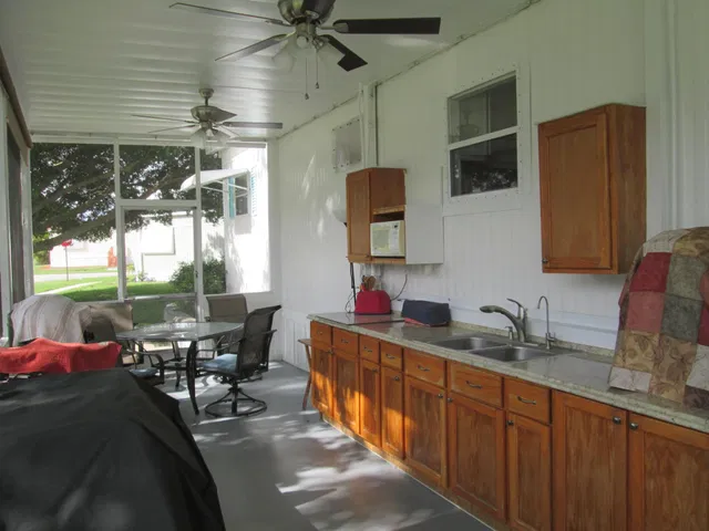  Residence photo 28