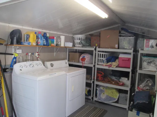  Residence photo 32