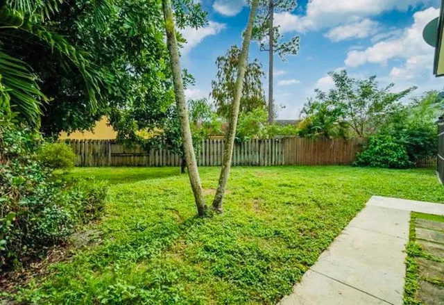 Residence photo 25