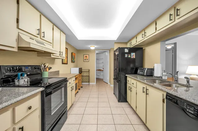 Unit 4207 photo 15
