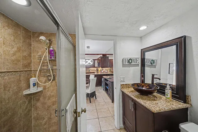  Residence photo 14