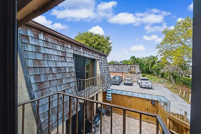  Residence photo 27