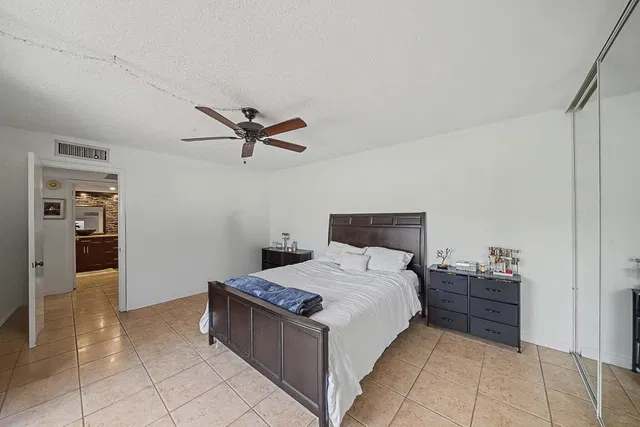  Residence photo 33