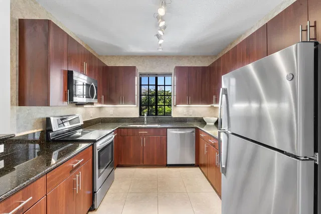 Residences at Midtown Palm Beach Gardens Unit 2309 photo 11