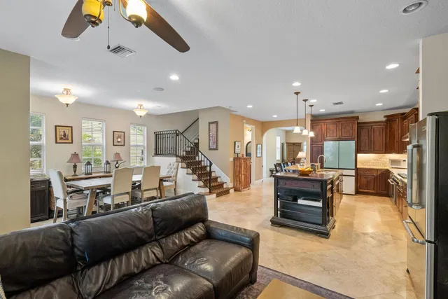 Residence photo 11