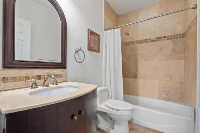 Residence photo 23