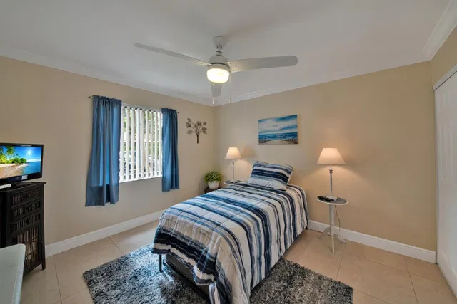 Unit 102 photo 17