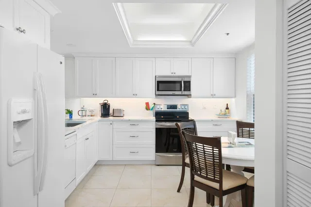 Unit 316 photo 16