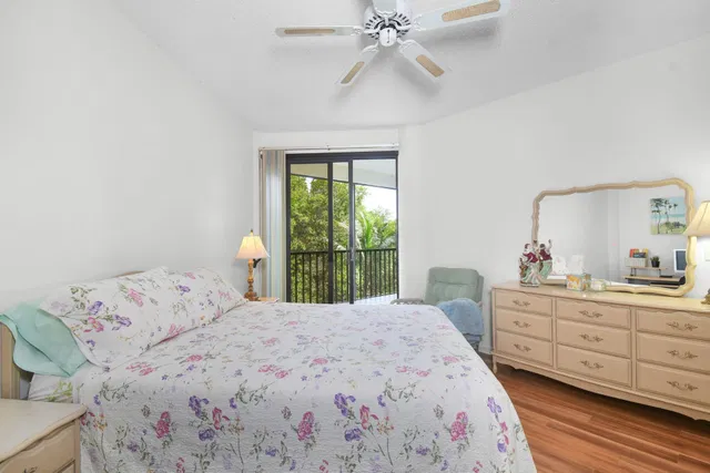 Unit 316 photo 27