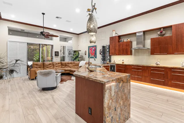 Mizner Country Club Residence photo 9