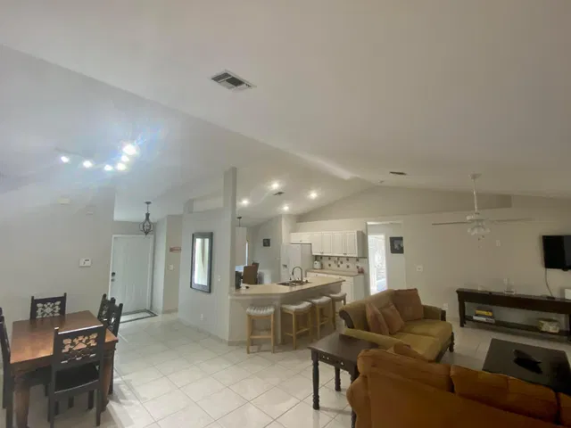  Residence photo 13