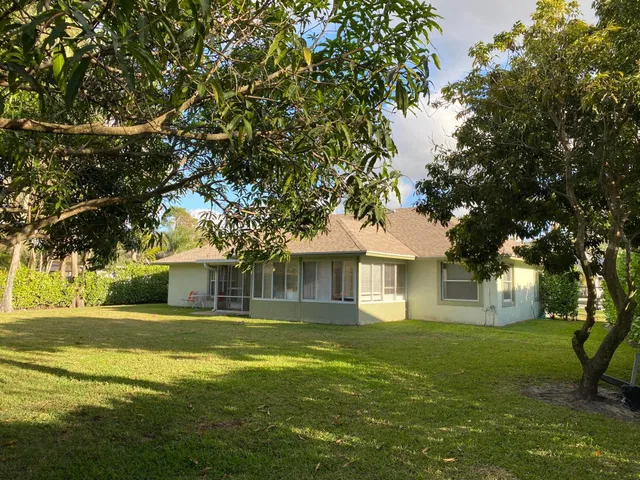  Residence photo 26