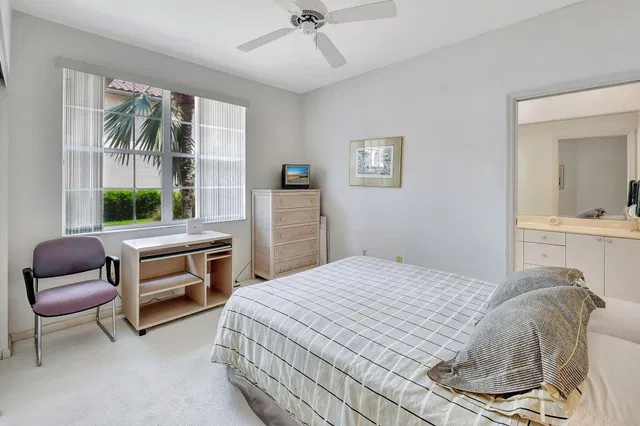  Residence photo 23