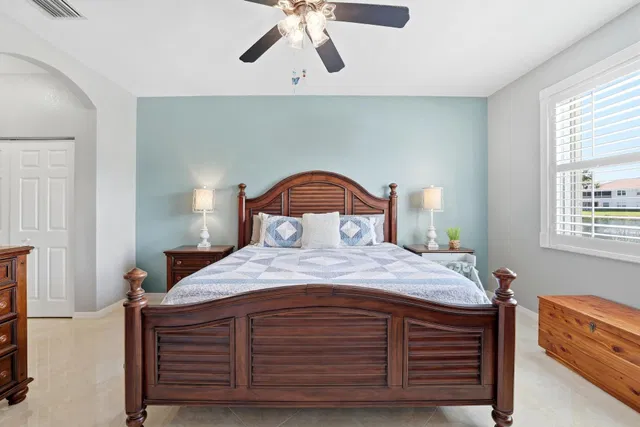 Residence photo 10
