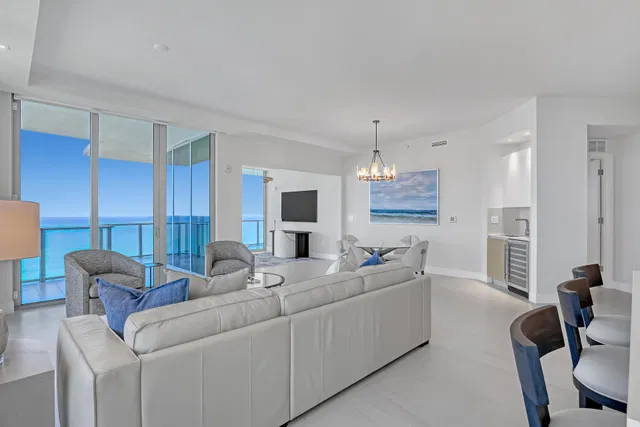 Amrit Ocean Resort & Residences Unit H-1703 photo 9