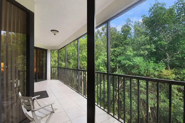 Unit 316 photo 24