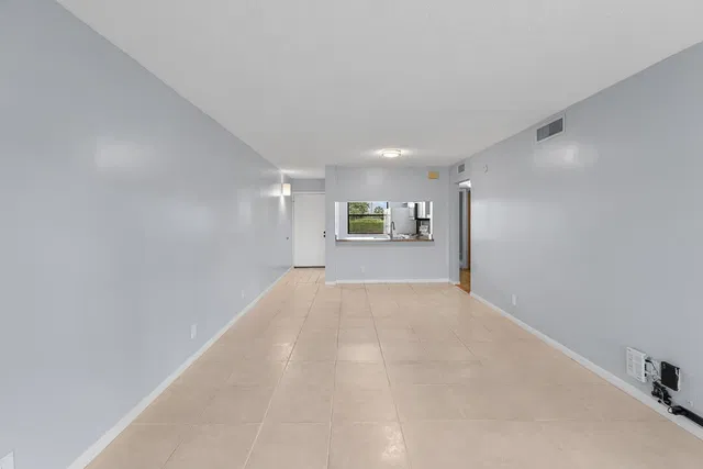 Eastpointe Country Club Unit 103 photo 6