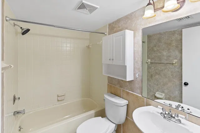 Eastpointe Country Club Unit 103 photo 21