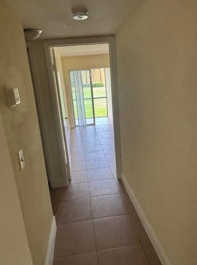  Residence photo 8