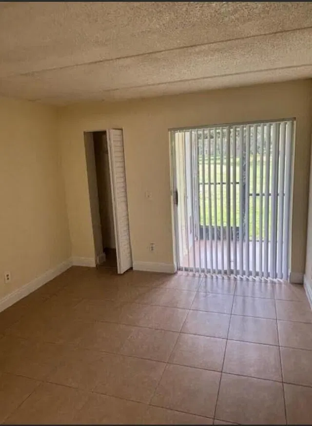  Residence photo 11