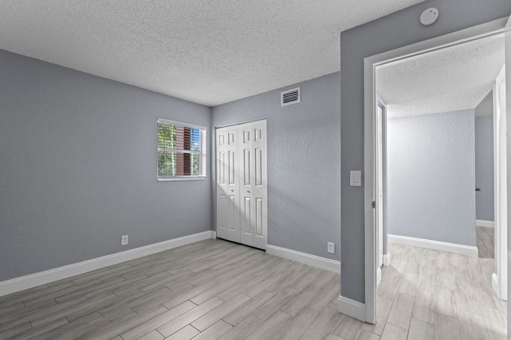 Unit 205 photo 7