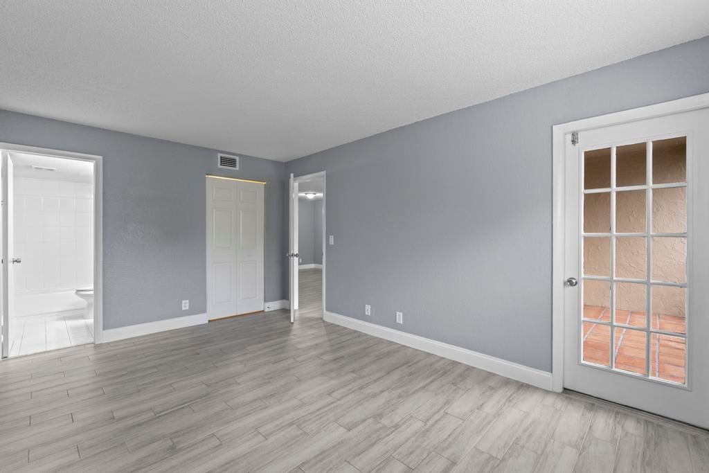 Unit 205 photo 11