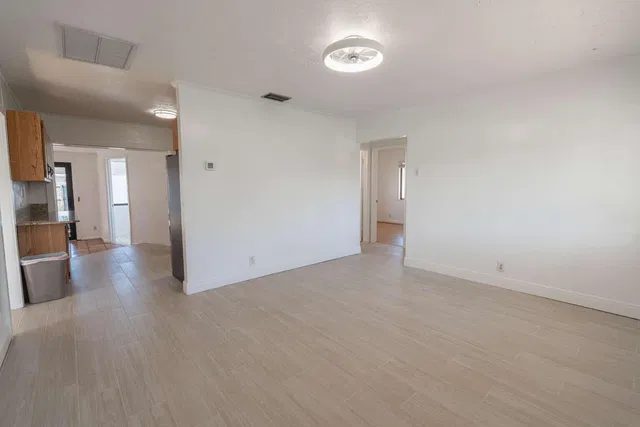 Residence photo 4