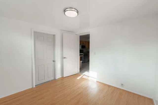 Residence photo 12