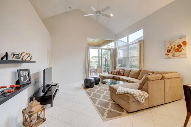Residence photo 6