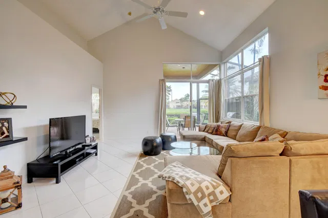Residence photo 7