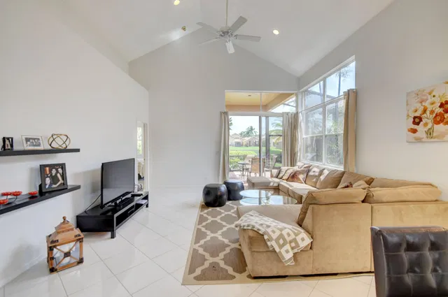 Residence photo 11