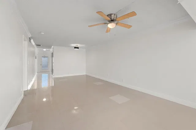 Residence photo 13