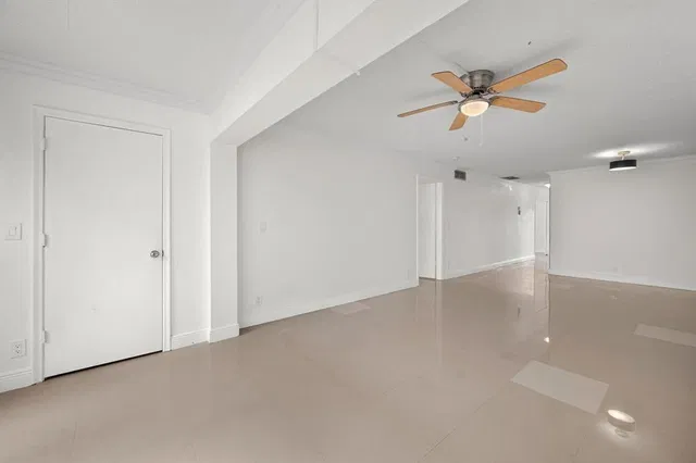 Residence photo 14