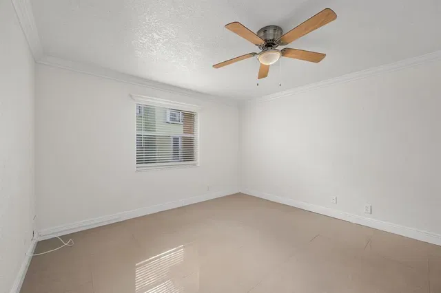 Residence photo 15