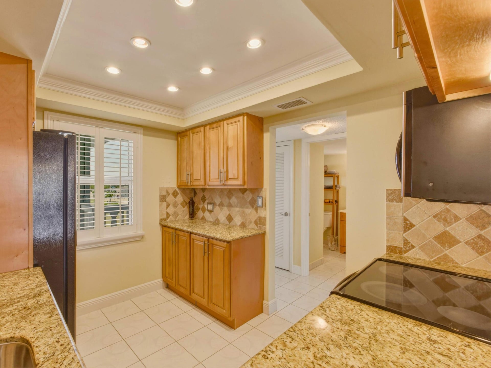 Unit 1136 photo 4