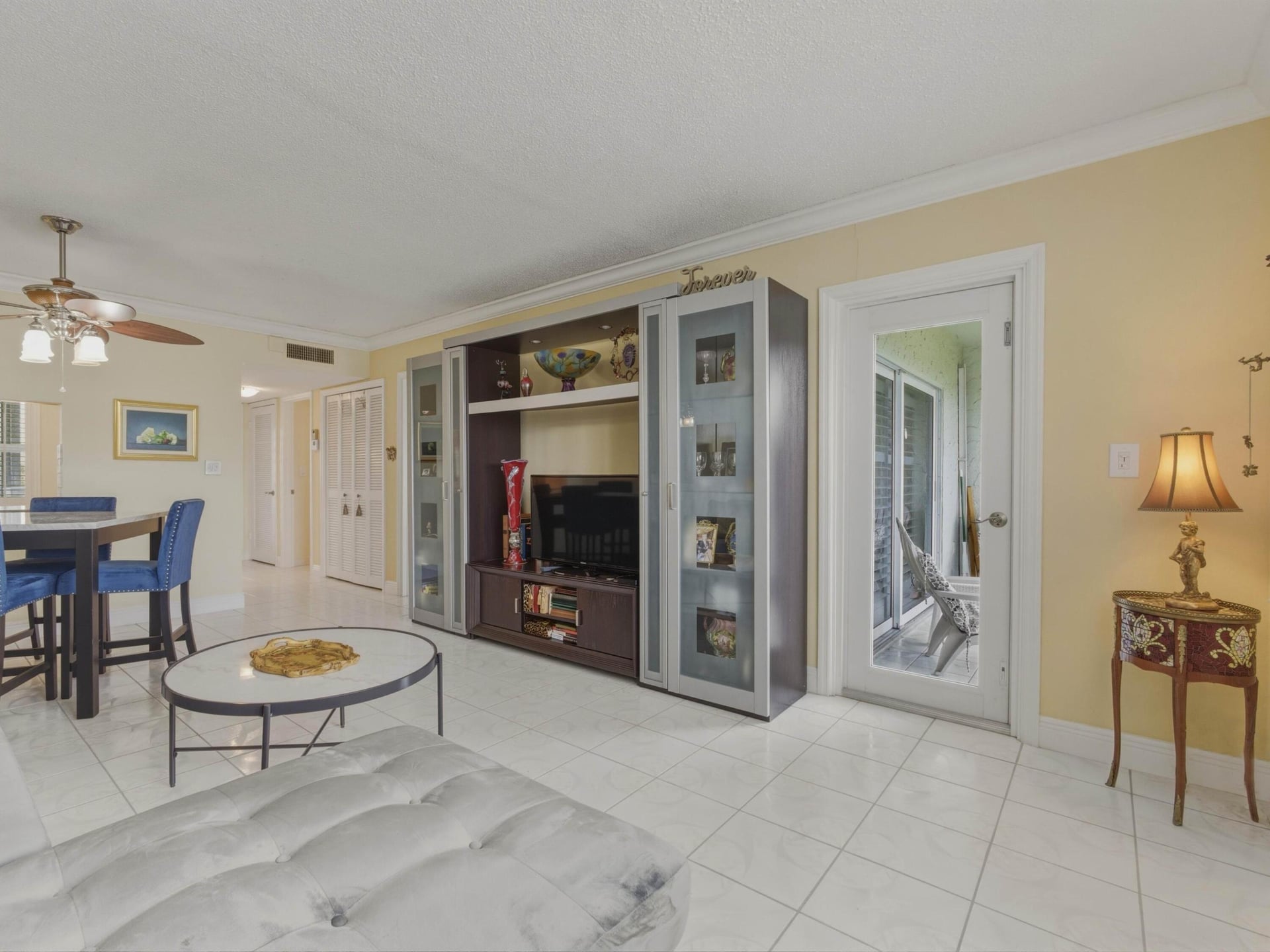 Unit 1136 photo 11
