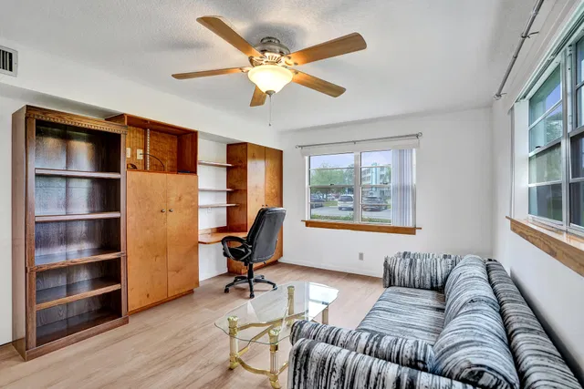  Residence photo 17