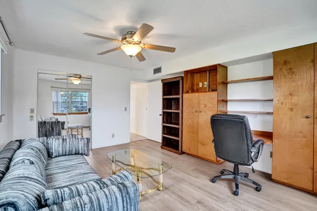  Residence photo 18