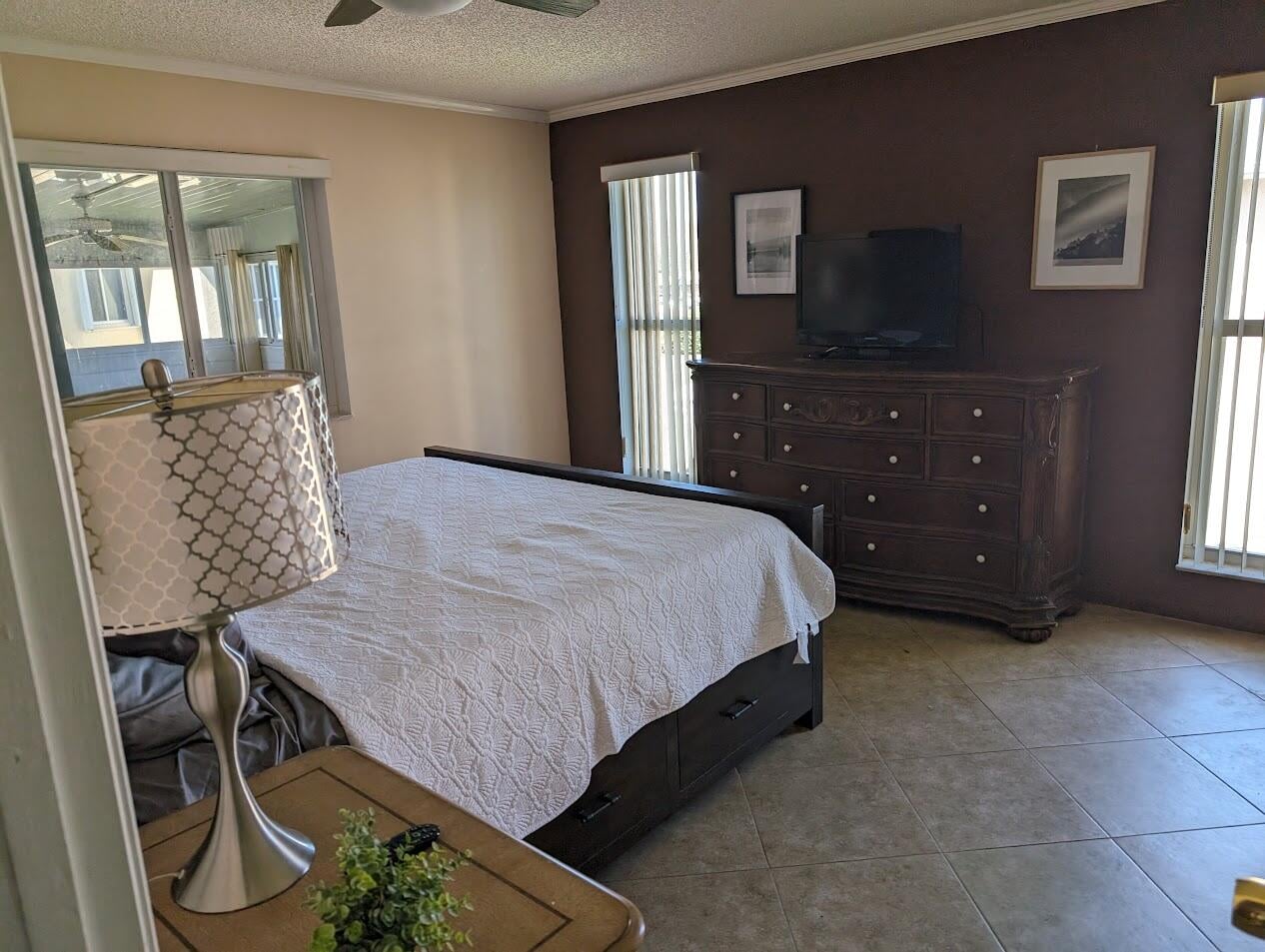 Unit 204 photo 9