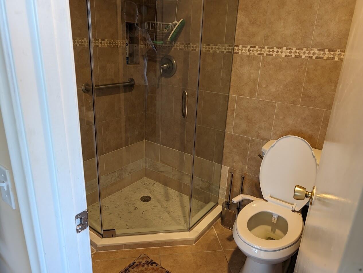 Unit 204 photo 18