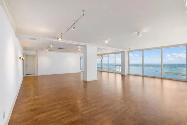 The Plaza of The Palm Beaches Unit 12 Gh photo 2
