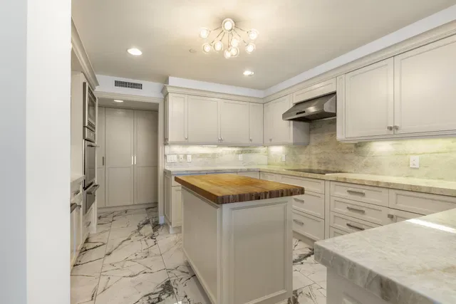 The Plaza of The Palm Beaches Unit 12 Gh photo 8