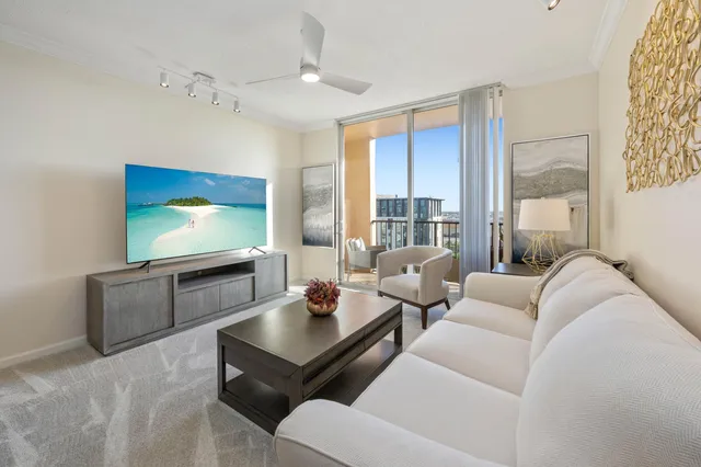 The Tower Condominium at Cityplace Unit 1107 photo 2