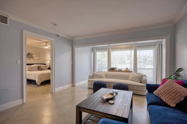 Unit Apt 101 photo 12