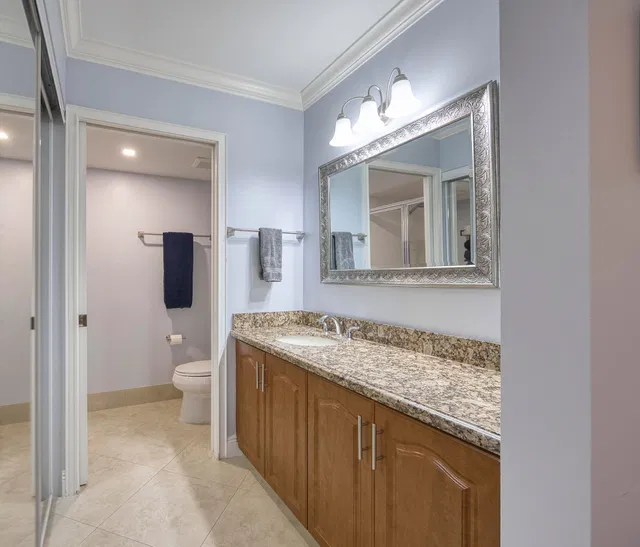 Unit Apt 101 photo 17